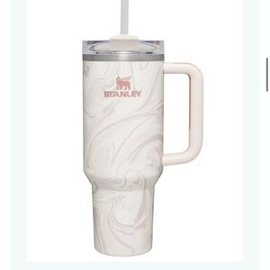 New Stanley 40 oz Quencher